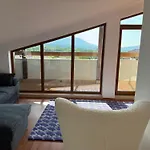 Διαμέρισμα Belvedere Private 1-bedroom With Balcony *