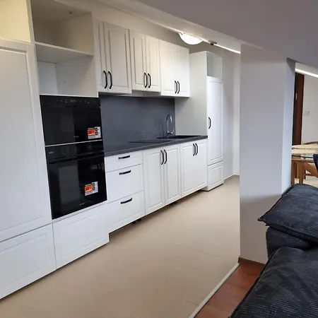 アパート Belvedere Private 1-bedroom With Balcony バンスコ