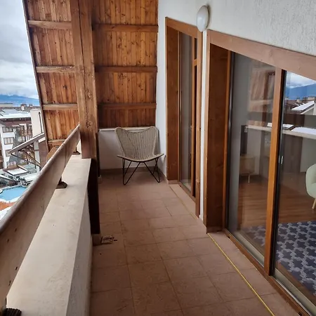 Belvedere Private 1-bedroom With Balcony *