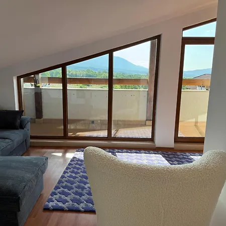 Daire Belvedere Private 1-bedroom With Balcony *